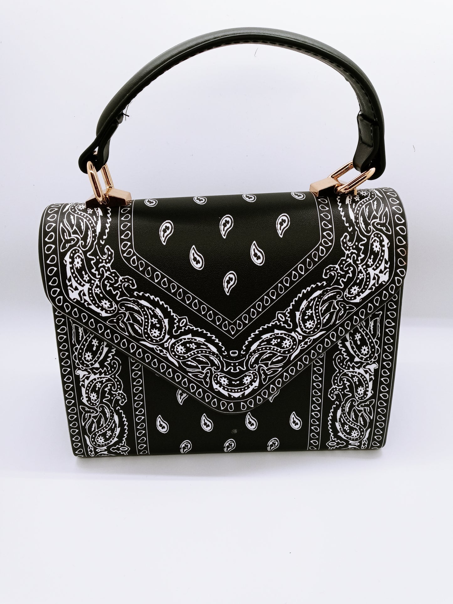 floral-style-detachable-chain-bag-black.jpg